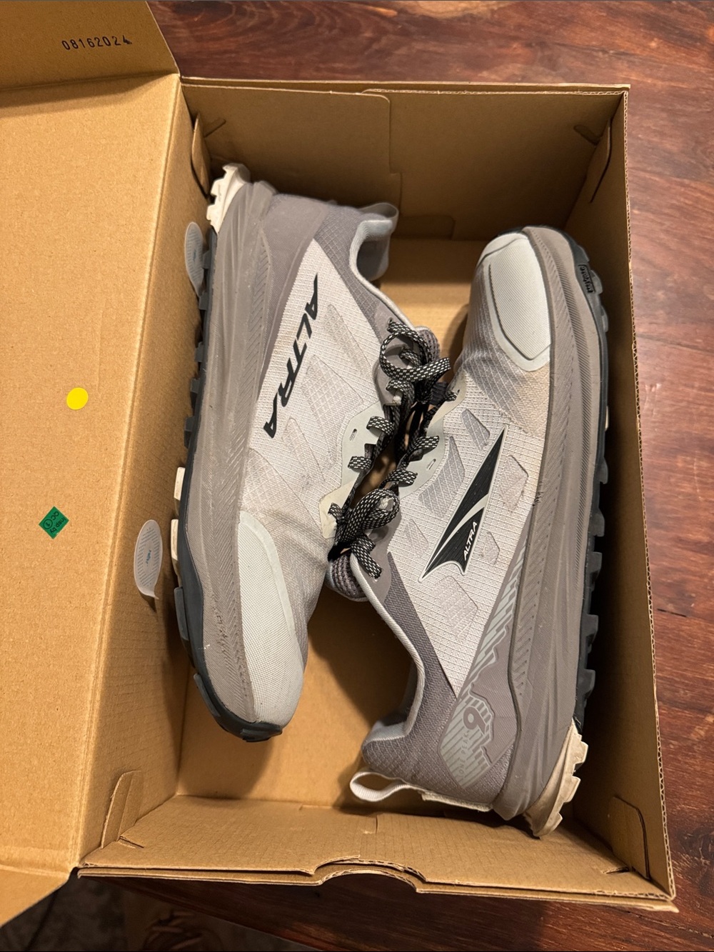 Altra Lone Peak 9, Light Gray, Size~ M 11